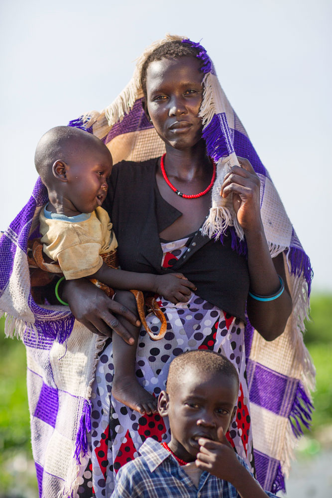 Rebecca Il tuo 5per1000 sfida la fame a fianco di Rebecca.