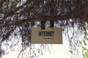 L'accesso a internet è molto comune in Albania. Credits: OxfamGB