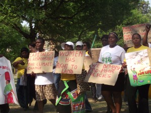 Le done africane chiedono azioni concrete per il clima durante l'assemblea delle donne rurali. L'Assemblea delle Donne Rurali, 2011