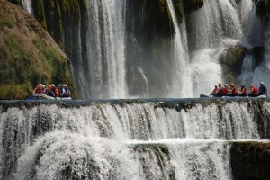 Rafting, tra le tante attrattive della Bosnia Erzegovina