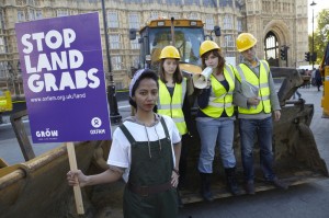 UK_stunt_landgrab_londra_creditiOxfam