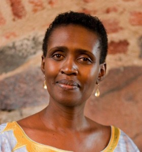 Esperta di diritti delle donne a livello mondiale, Winnie Byanyima ha ricoperto diversi incarichi che hanno rafforzato la governance all'interno dell'Unione Africana Esperta di diritti delle donne a livello mondiale, Winnie Byanyima ha ricoperto diversi incarichi che hanno rafforzato la governance all'interno dell'Unione Africana