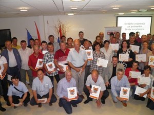 U Dubrovniku dodijeljena uvjerenja za zvanje pcelar Vocational certificates awarded to beekeepers in Dubrovnik