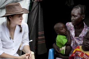Kiera e Rebecca presso il Bor Camp, Sud Sudan. Abbie Trayler-Smith