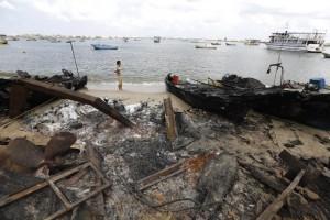 Barche dei pescatori distrutte
