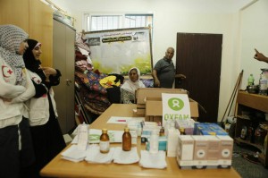 Gaza, il dispensario della clinica mobile di Oxfam Il dispensario della clinica mobile di Oxfam