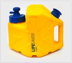 Tanica filtrante per fornire acqua pulita
