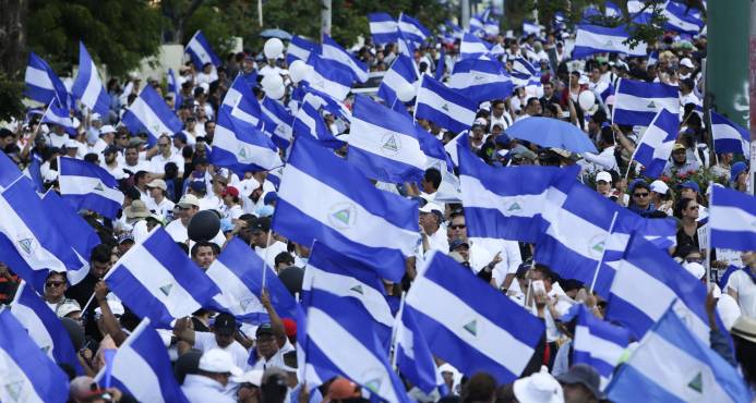 Manifestación por la paz en Managua (Nicaragua) del 24 de abril