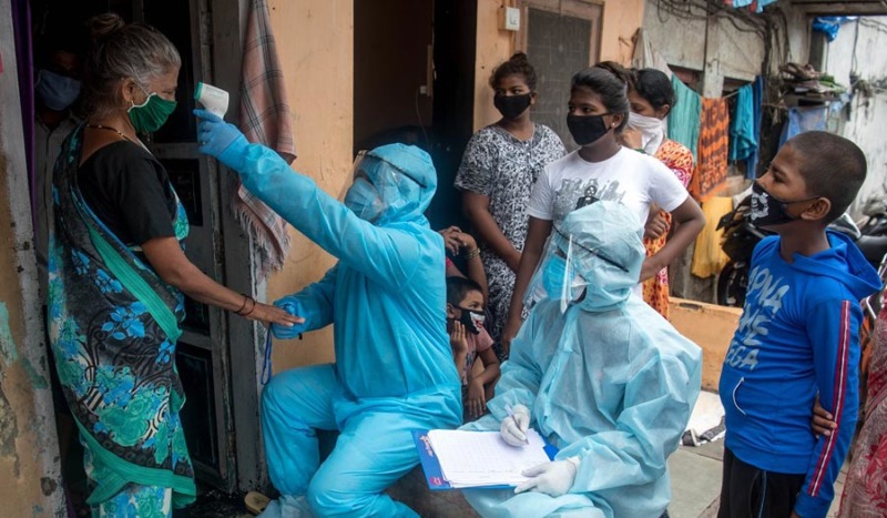 In India Oxfam è al lavoro per portare cure mediche alla popolazione colpita dal coronavirus