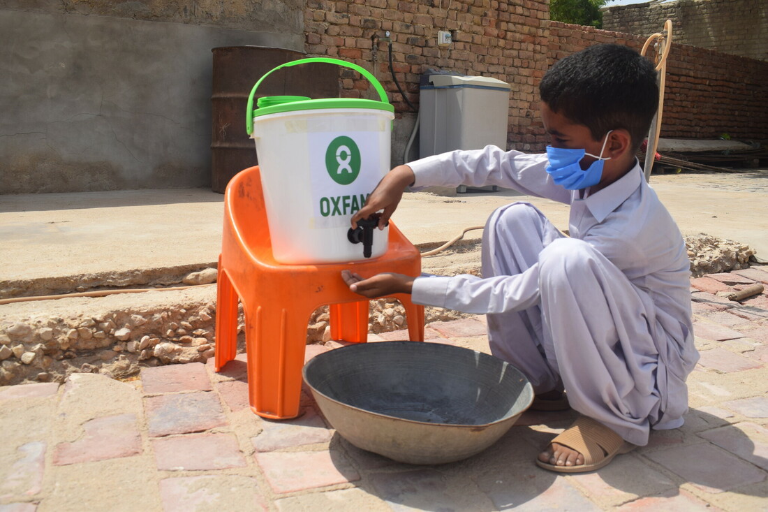 L’OXFAM BUCKET è un recipiente in grado di trasportare e conservare l’acqua a riparo da germi e batteri