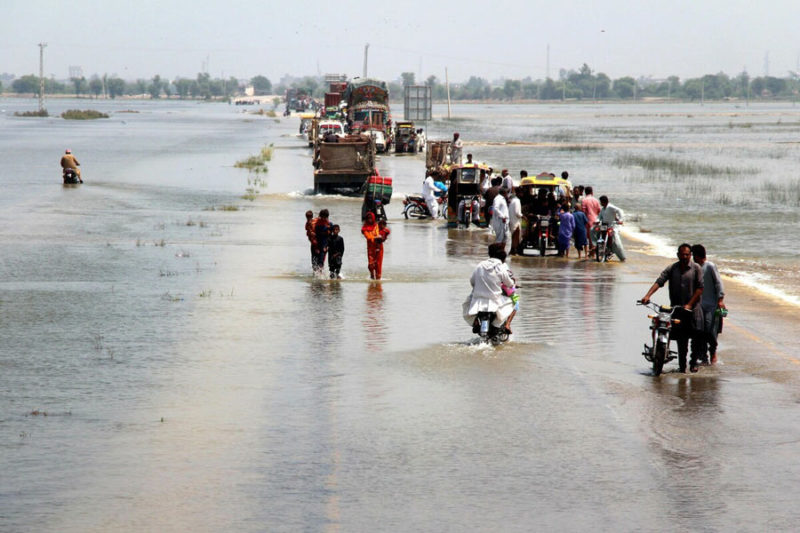 Alluvioni in Pakistan: un terzo del paese è sott’acqua