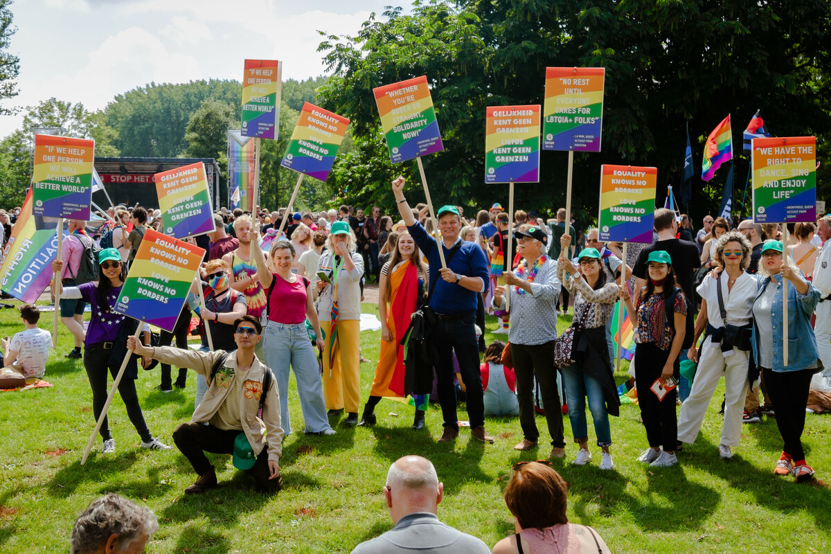 Oxfam è a fianco delle persone per difendere i diritti lgbtq+