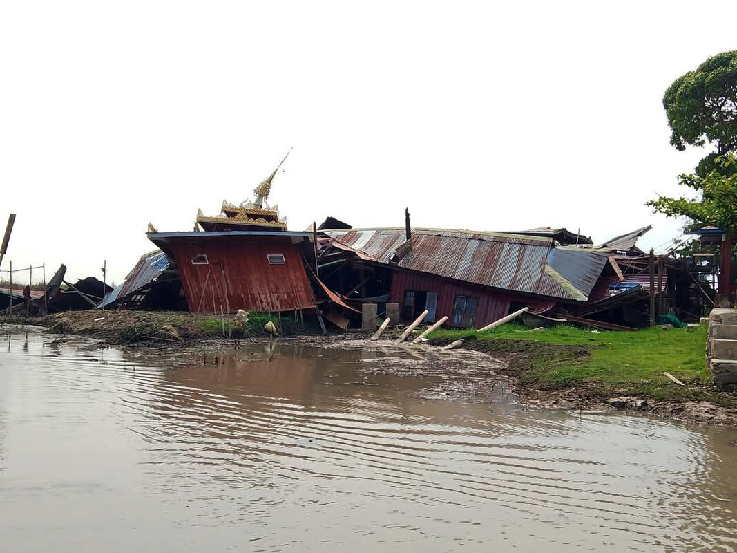 Devastazione diffusa a Nyaung Shwe dopo il grande terremoto del 28 marzo 2025. Credit Shwe Inn Thu organization