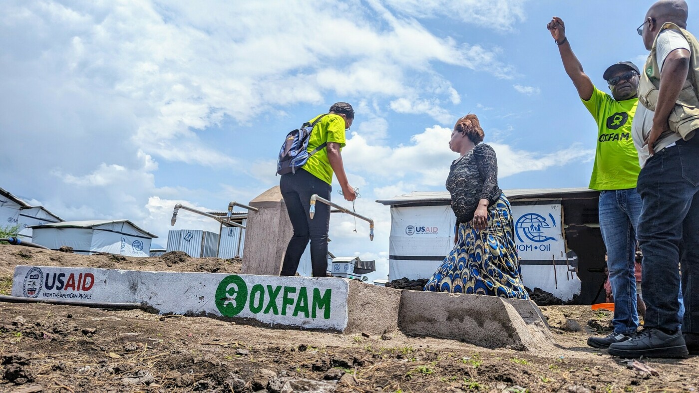 Senza gli aiuti in campo idrico e igienico sanitario, viene meno la speranza di sopravvivere di milioni di persone. Foto: Yves Kalwira/ Oxfam 