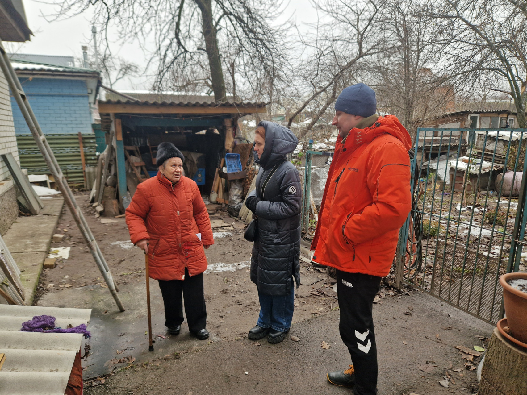 Anika visita la casa di Hanna, Ucraina