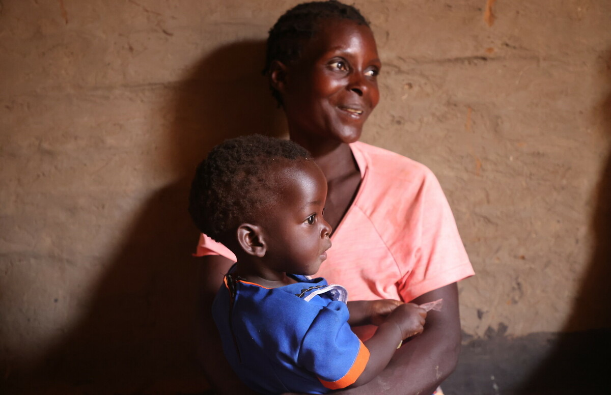 Miomojo e Oxfam: borse donate che si trasformano in impatto reale sulla vita di donne e ragazze in Malawi