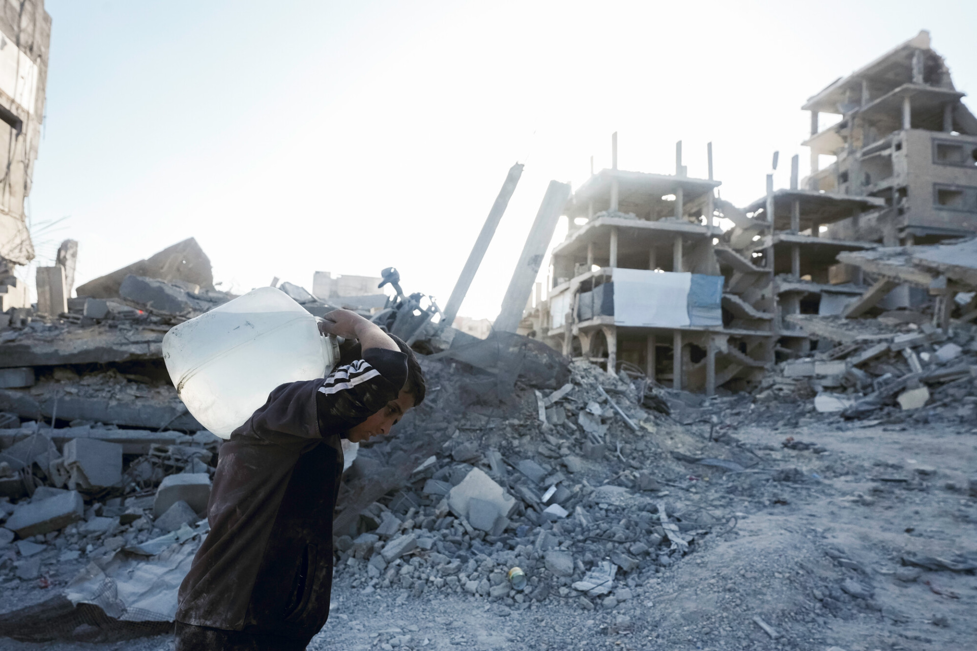 A Gaza i bombardamenti non si sono fermati.